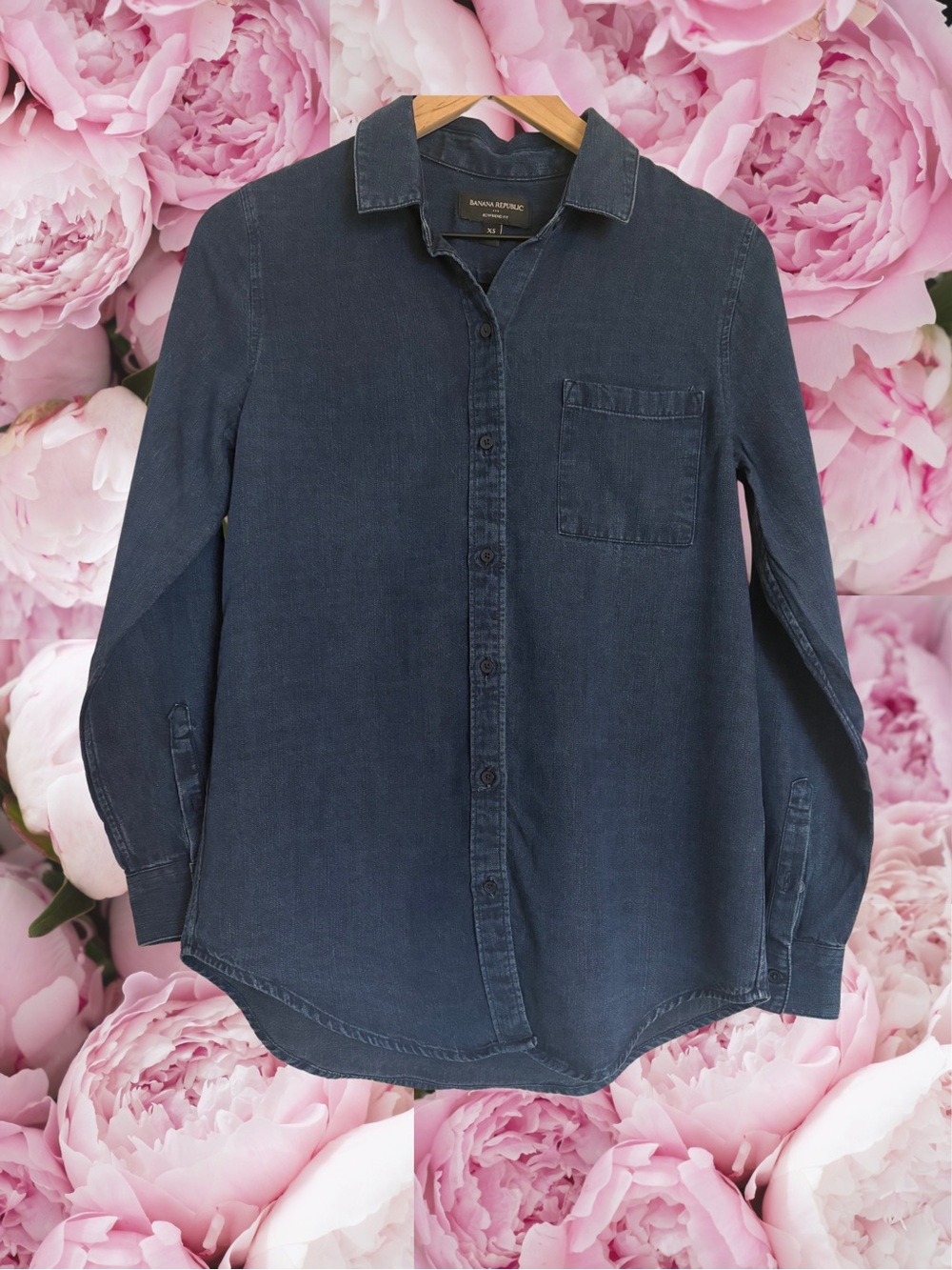 Banana Republic Chambray Shirt Women’s Size XS Button Down Collar Longsleeve
